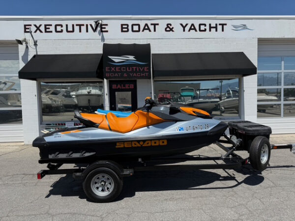 2020 11' Sea-Doo "GTI 130 SE" IBR PWC & 2019 10' Sea-Doo "Spark 3UP" IBR PWC - Image 4