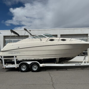 1999 26' Monterey "262 Cruiser"