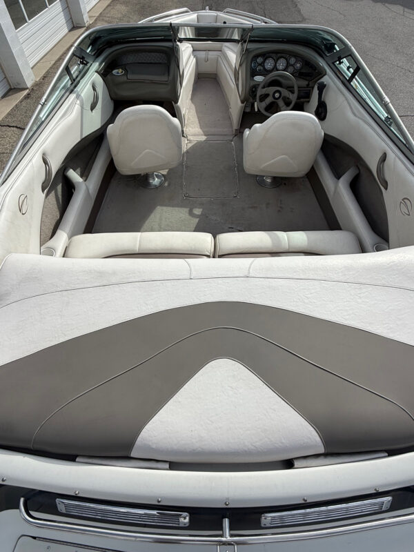 2001 20' Crownline "202 Bowrider" - Image 12