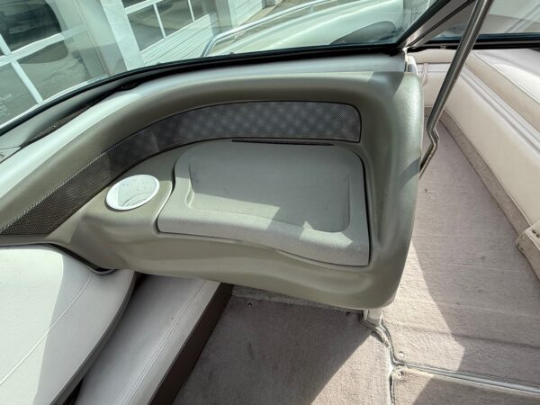 2001 20' Crownline "202 Bowrider" - Image 13