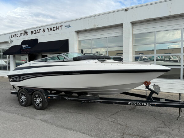 2001 20' Crownline "202 Bowrider" - Image 2