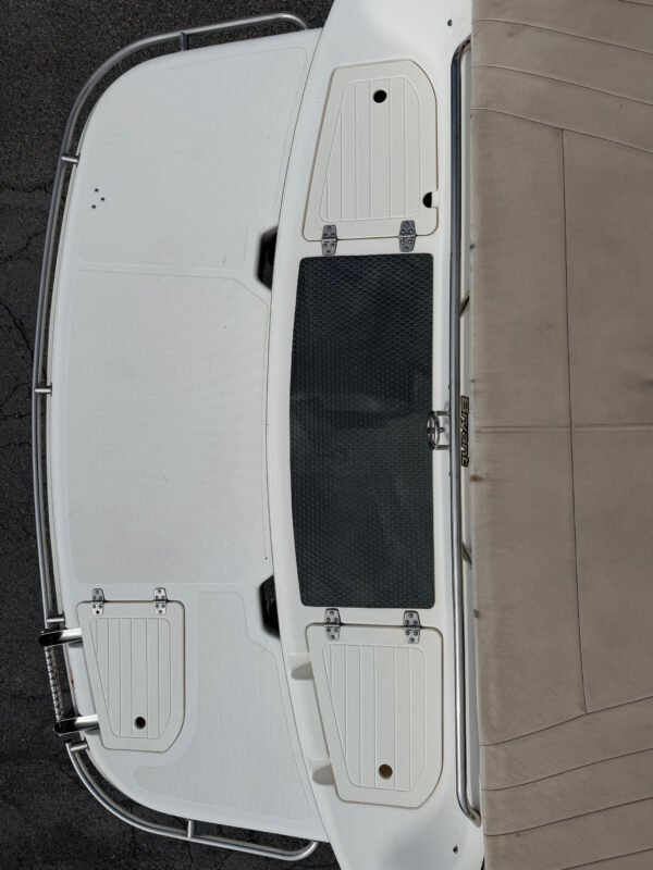 2003 23' Bryant "232 Bowrider" - Image 22