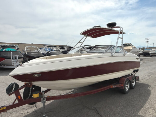 2003 23' Bryant "232 Bowrider" - Image 4