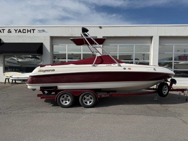 2003 23' Bryant "232 Bowrider" - Image 8