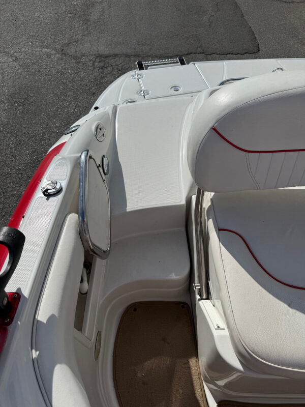 2004 24' Crownline "240 EX" Deck Boat - Image 24