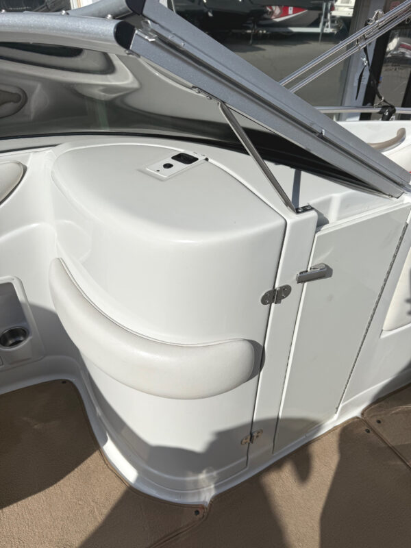 2004 24' Crownline "240 EX" Deck Boat - Image 13