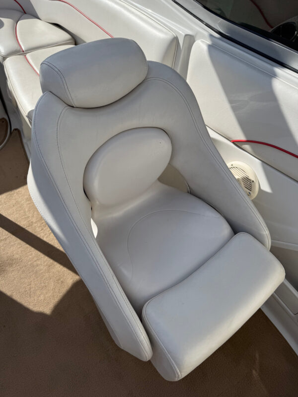 2004 24' Crownline "240 EX" Deck Boat - Image 16