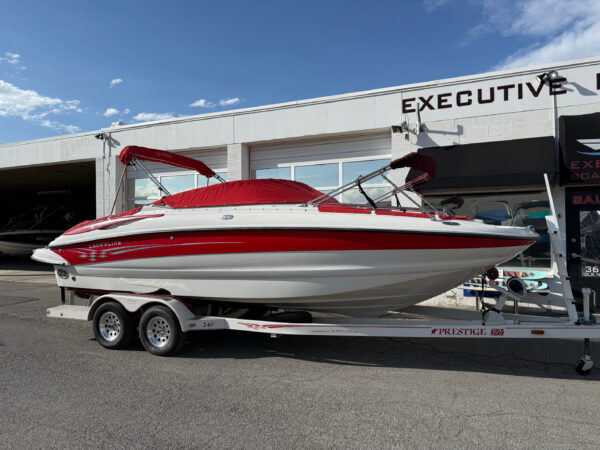 2004 24' Crownline "240 EX" Deck Boat - Image 7