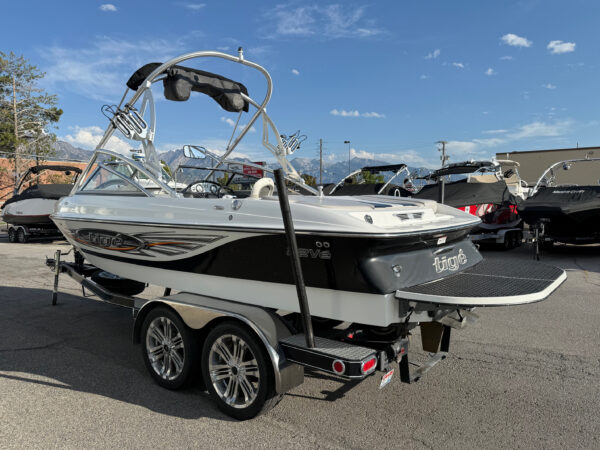 2008 22' Tige' "22VE" Bowrider - Image 5