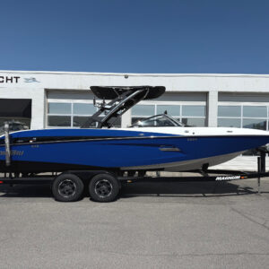 2013 24' Malibu "Wakestter 24 MXZ" Bowrider