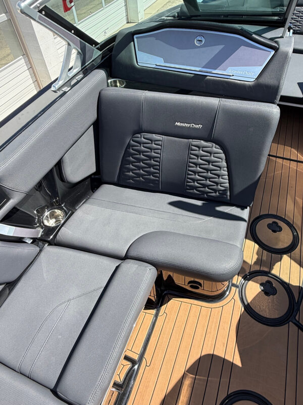 2021 24' MasterCraft "X24" Bowrider - Image 18