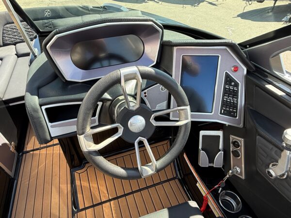 2021 24' MasterCraft "X24" Bowrider - Image 34