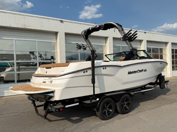 2023 23' MasterCraft "NXT23" - Image 5