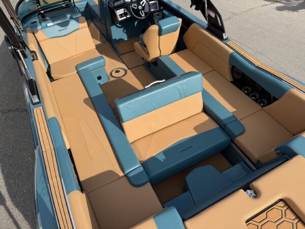 2025 24' MasterCraft "NXT24" Bowrider - Image 32