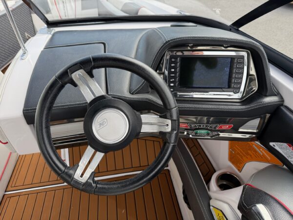2013 25' Super Air Nautique "G25" - Image 22