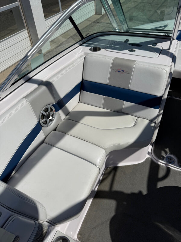 2006 22' Correct Craft "Super Air Nautique 220 Team" Bowrider - Image 12