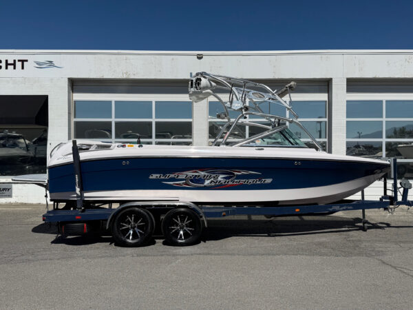 2006 22' Correct Craft "Super Air Nautique 220 Team" Bowrider