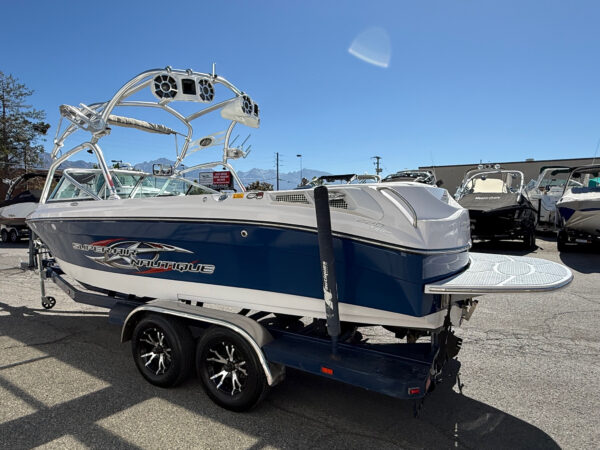 2006 22' Correct Craft "Super Air Nautique 220 Team" Bowrider - Image 5