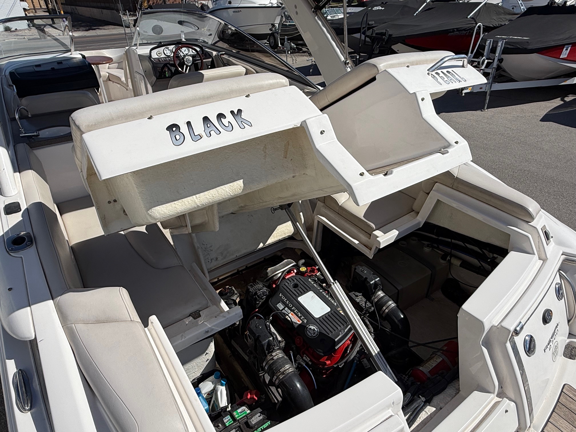 2008 27' Regal "2700 Bowrider" - Image 19