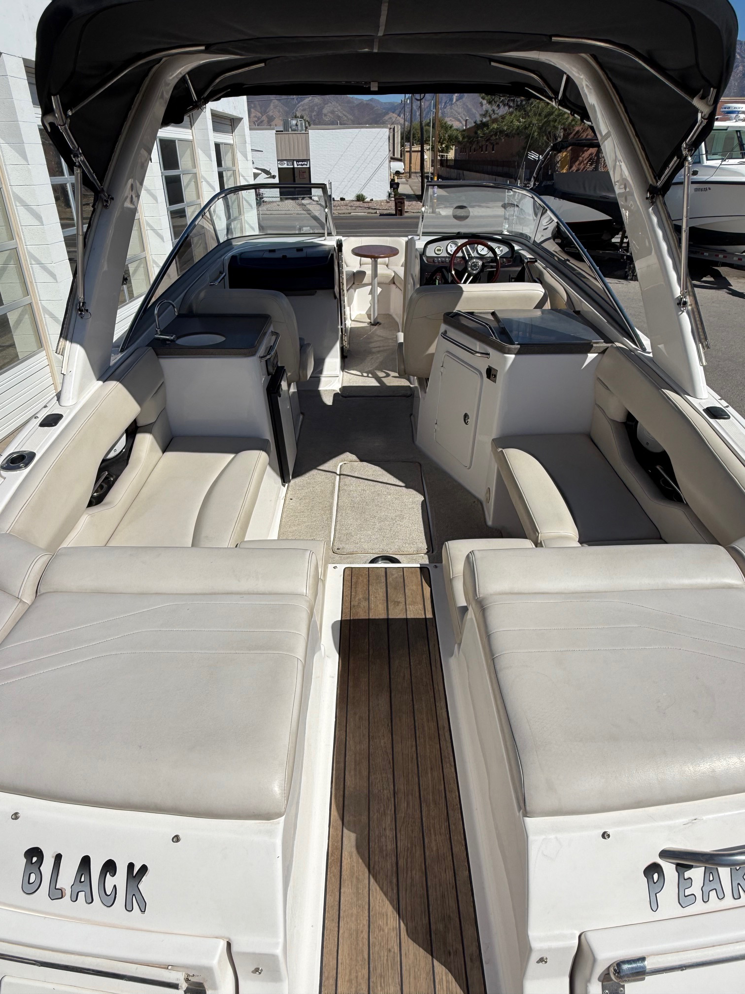 2008 27' Regal "2700 Bowrider" - Image 22
