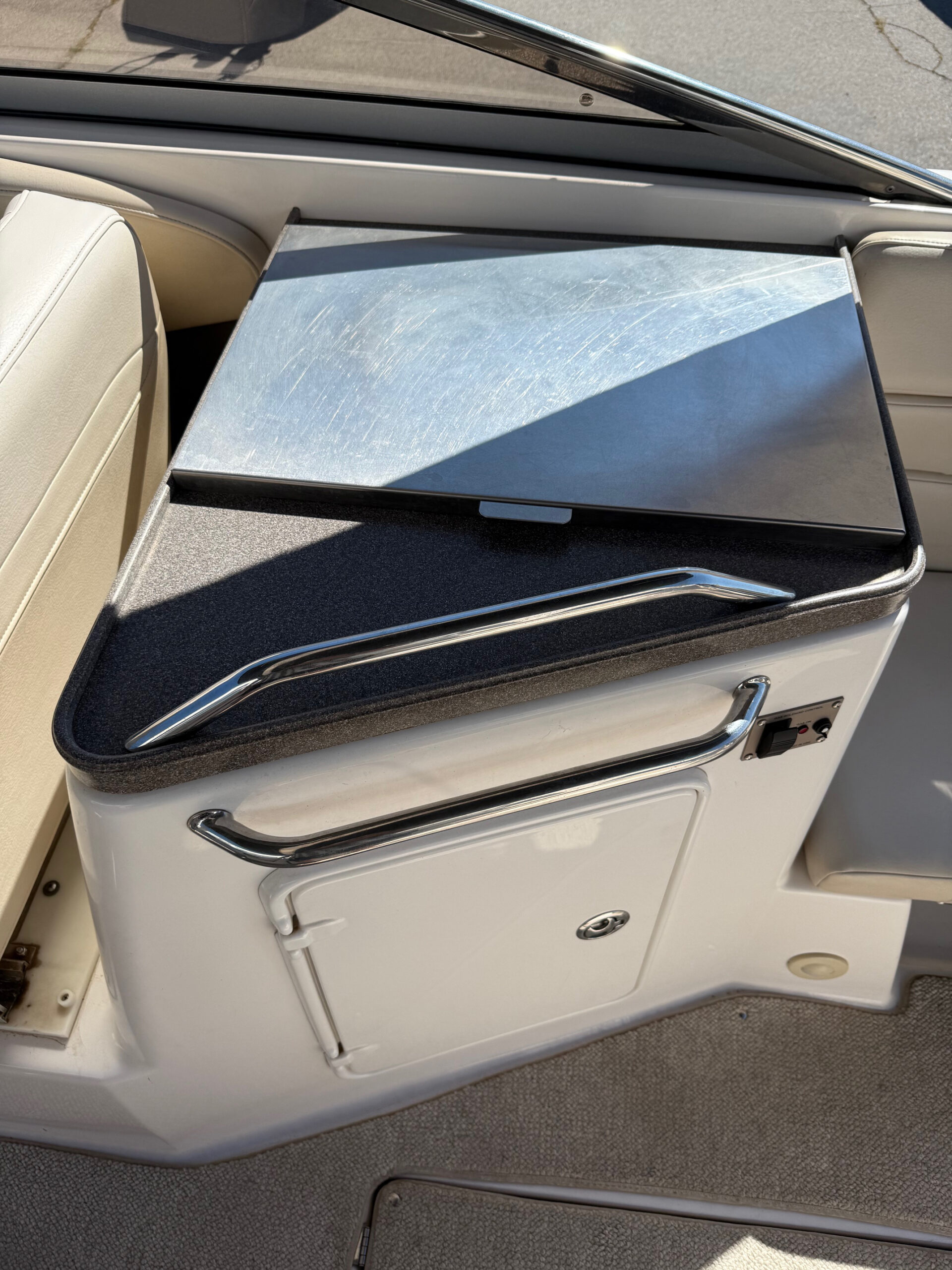 2008 27' Regal "2700 Bowrider" - Image 26