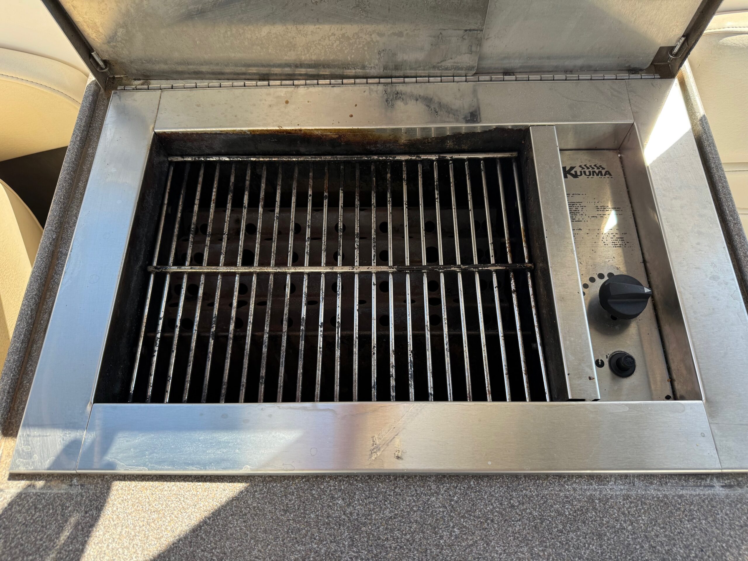 2008 27' Regal "2700 Bowrider" - Image 27