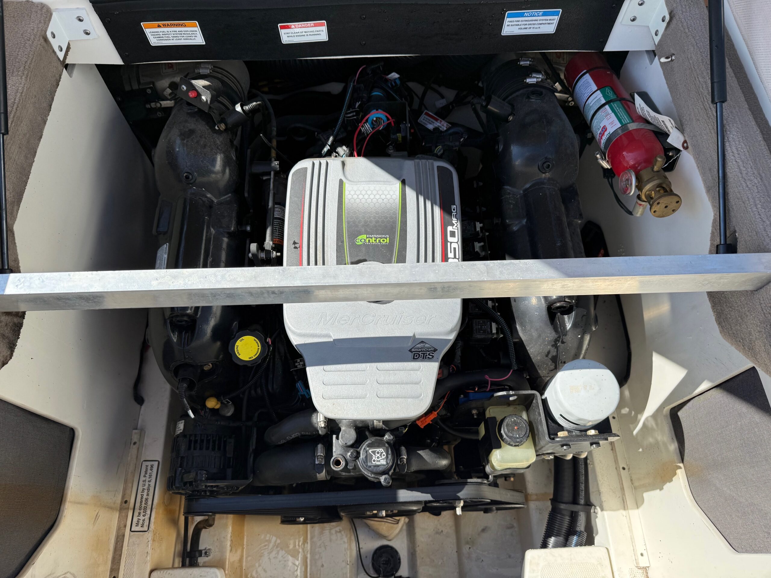 2011 21' Sea Ray "210 SLX Fission" Bowrider - Image 21