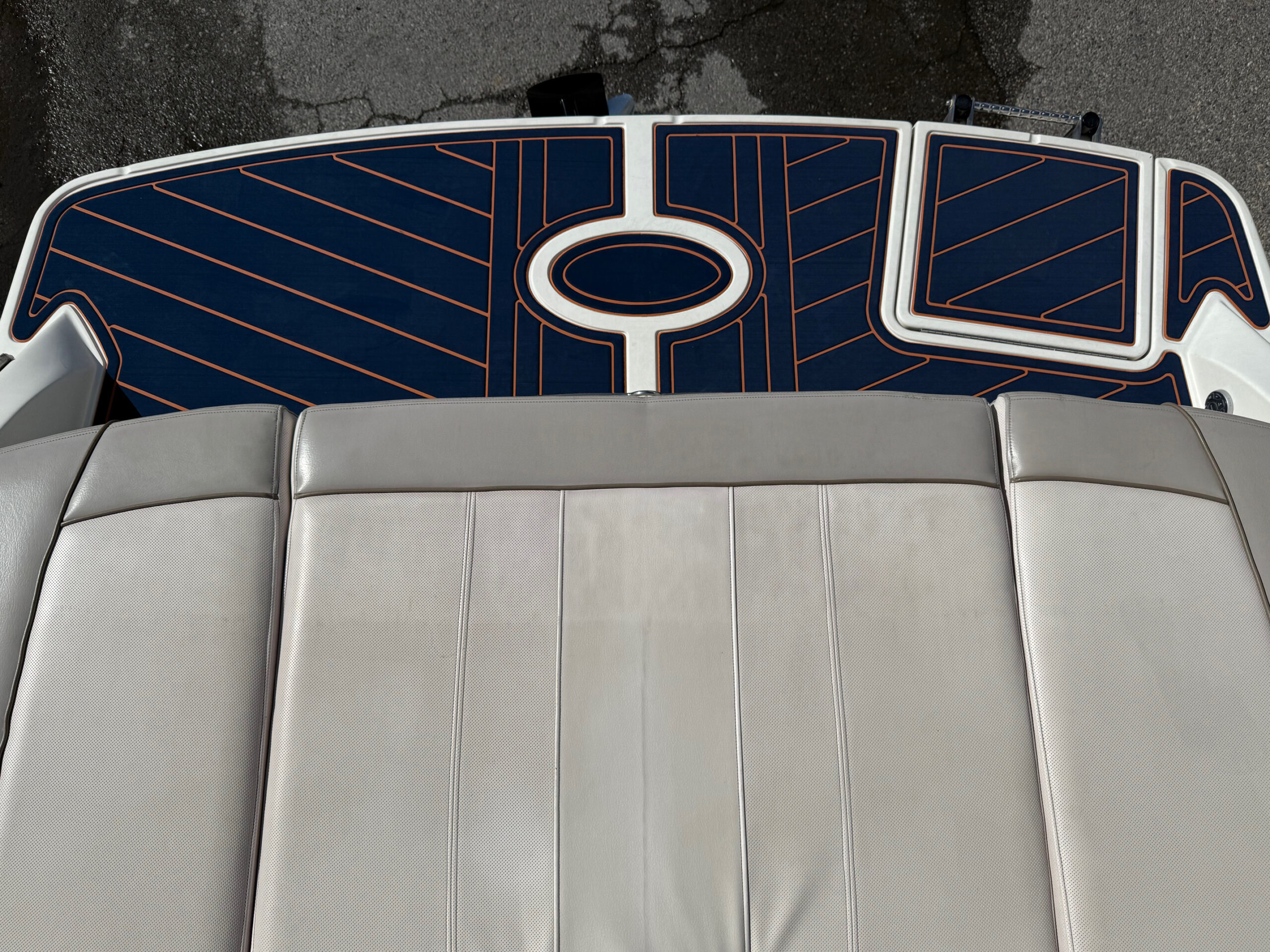 2011 21' Sea Ray "210 SLX Fission" Bowrider - Image 24