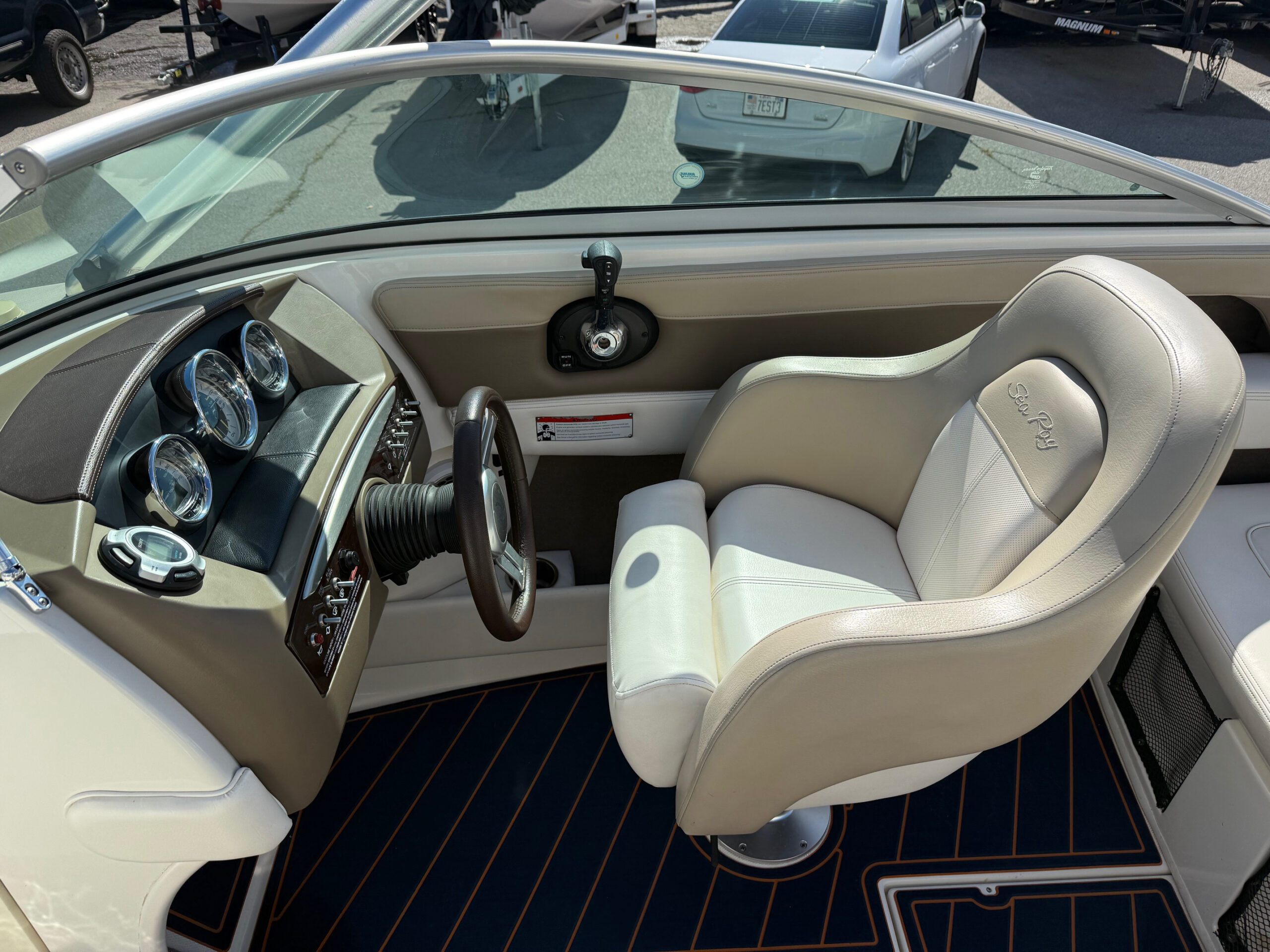 2011 21' Sea Ray "210 SLX Fission" Bowrider - Image 28