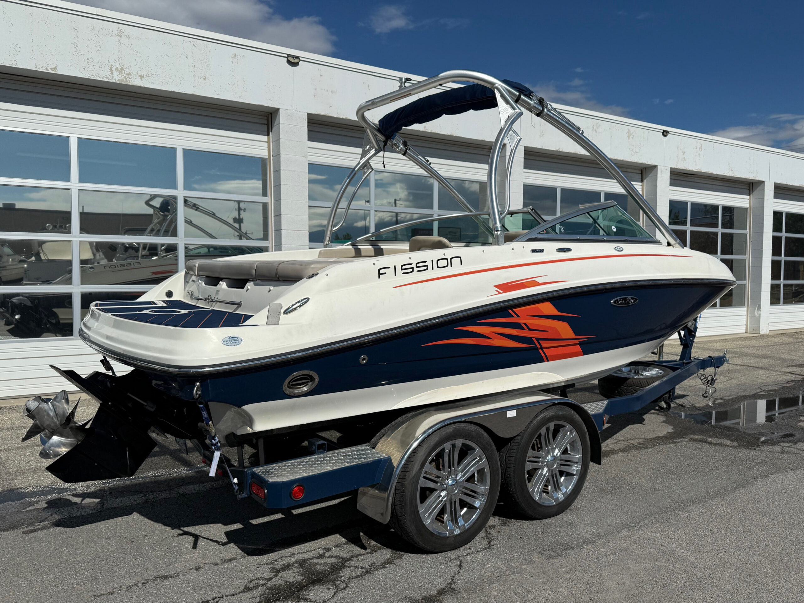2011 21' Sea Ray "210 SLX Fission" Bowrider - Image 3