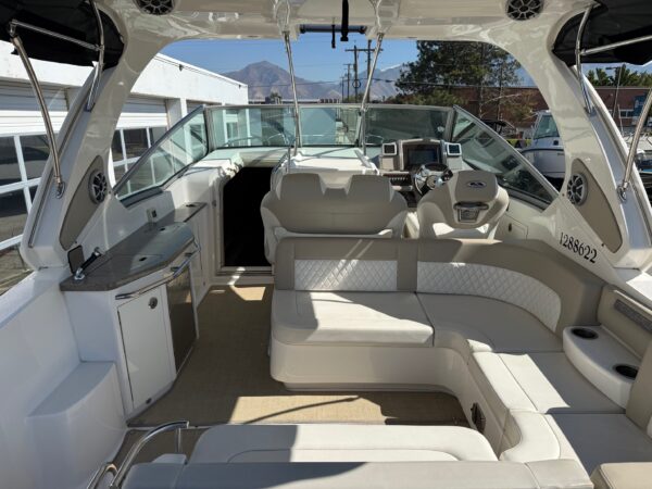 2016 33' Chaparral "Signature 330" Cruiser - Image 19