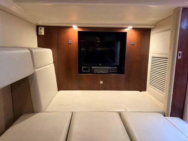 2016 33' Chaparral "Signature 330" Cruiser - Image 51