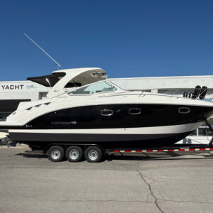 2016 33' Chaparral "Signature 330" Cruiser