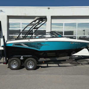 2019 19 Regal "ESX" Bowrider