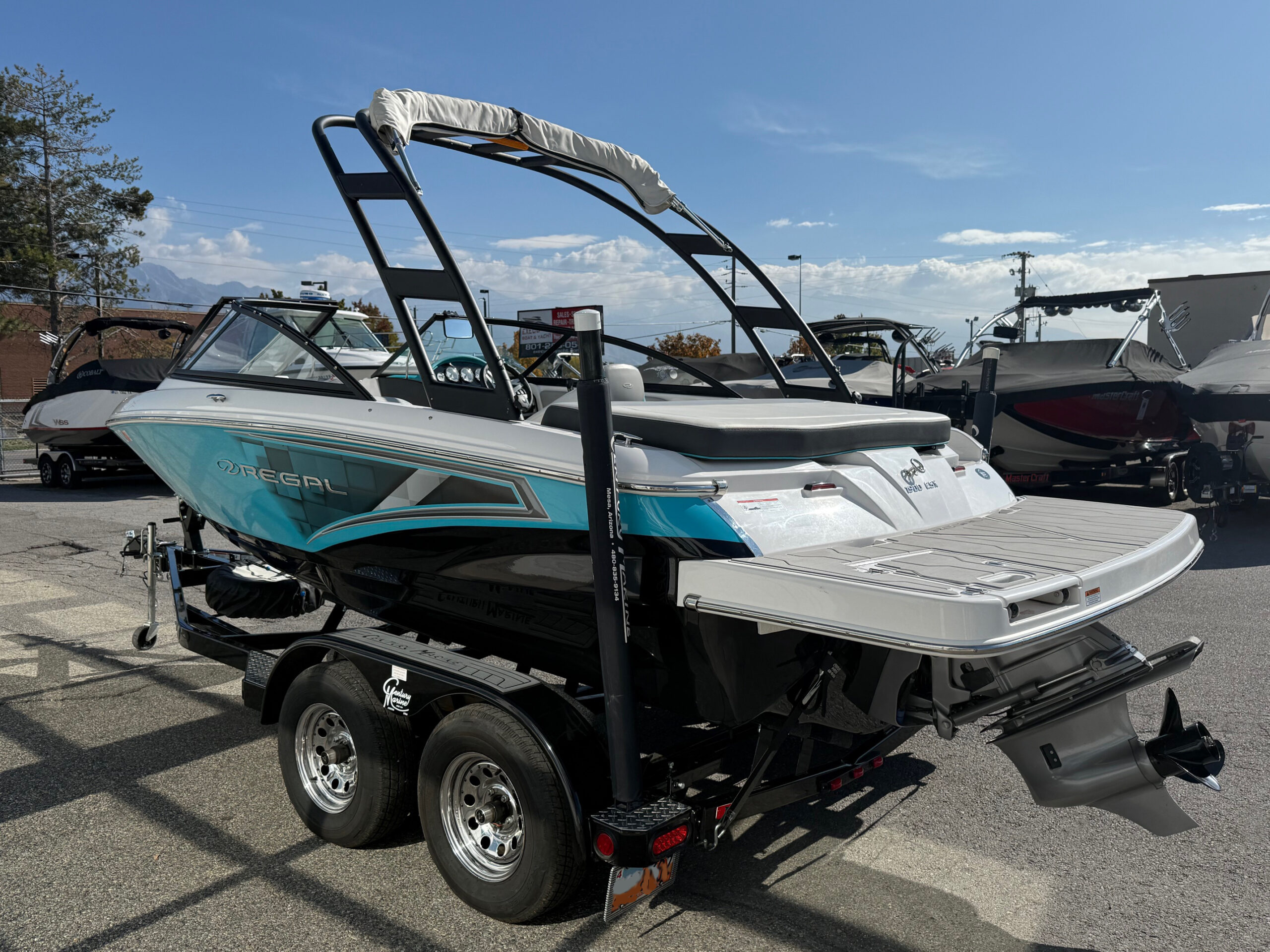 2019 19 Regal "ESX" Bowrider - Image 5