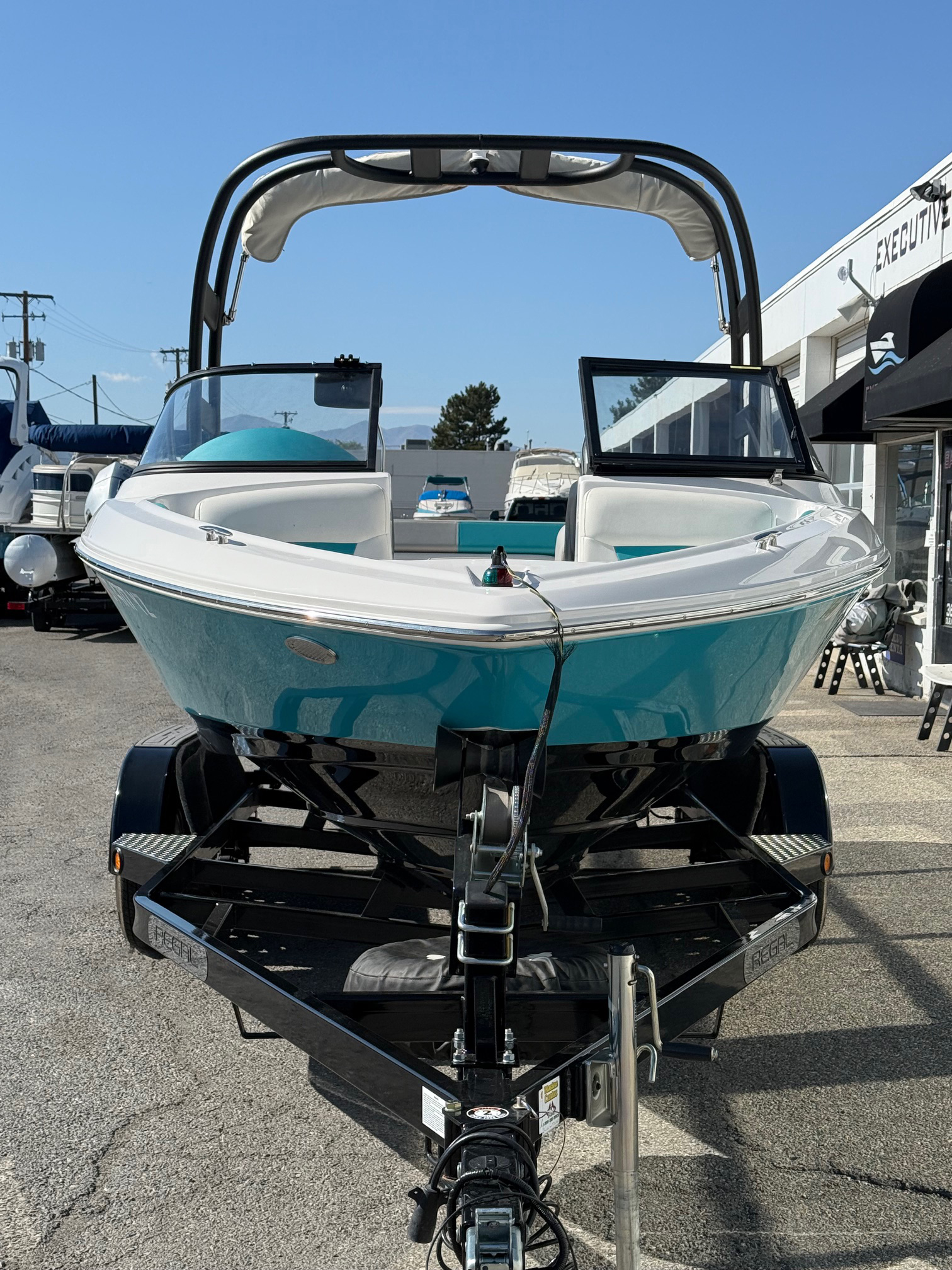 2019 19 Regal "ESX" Bowrider - Image 8