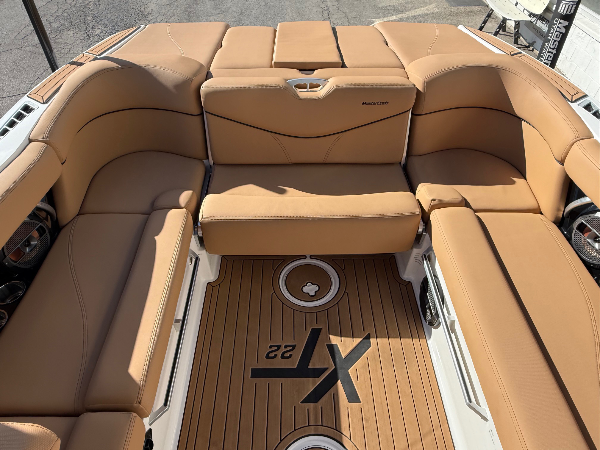 2021 22' MasterCraft "XT22" Bowrider - Image 23