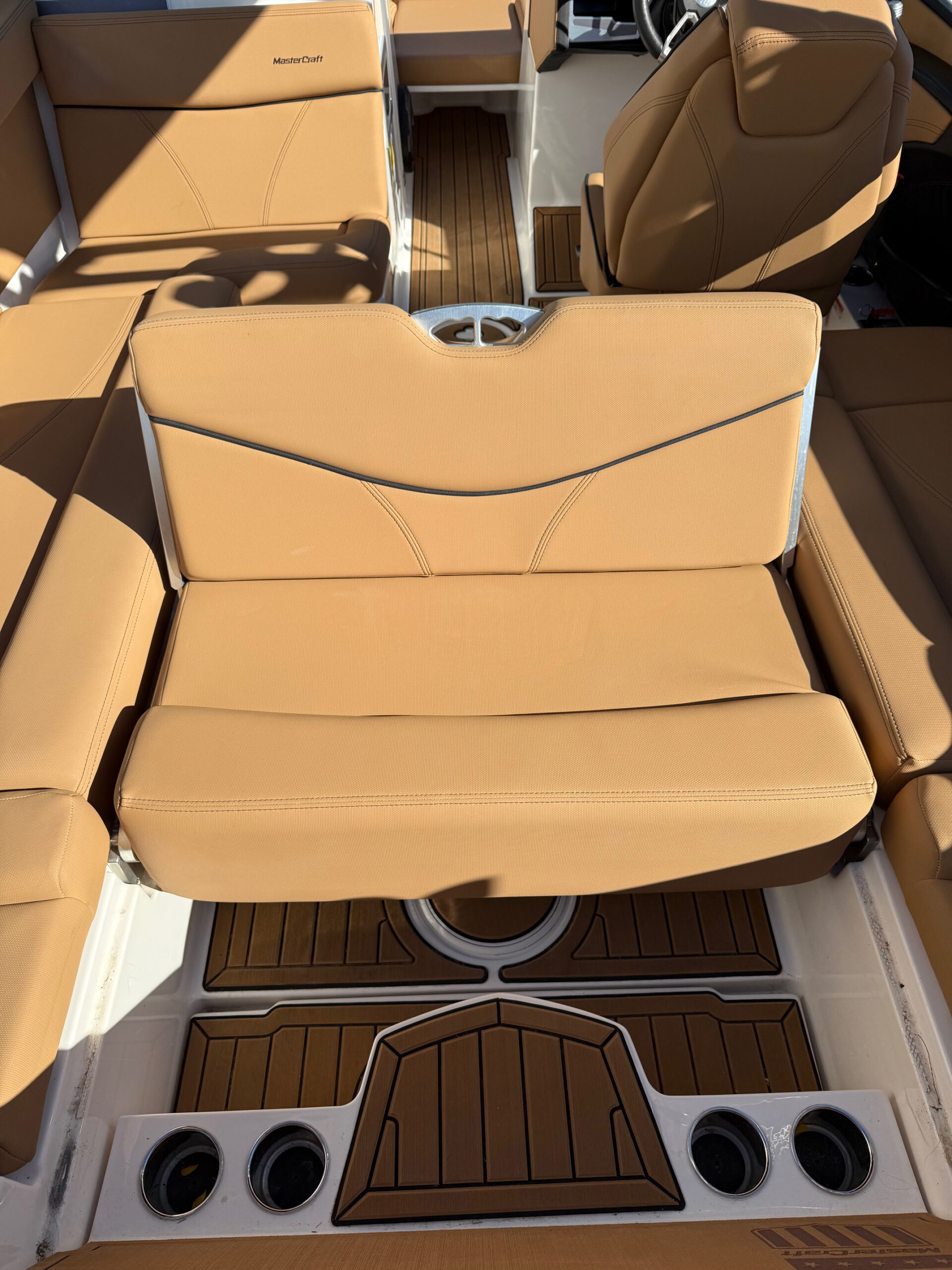 2021 22' MasterCraft "XT22" Bowrider - Image 14