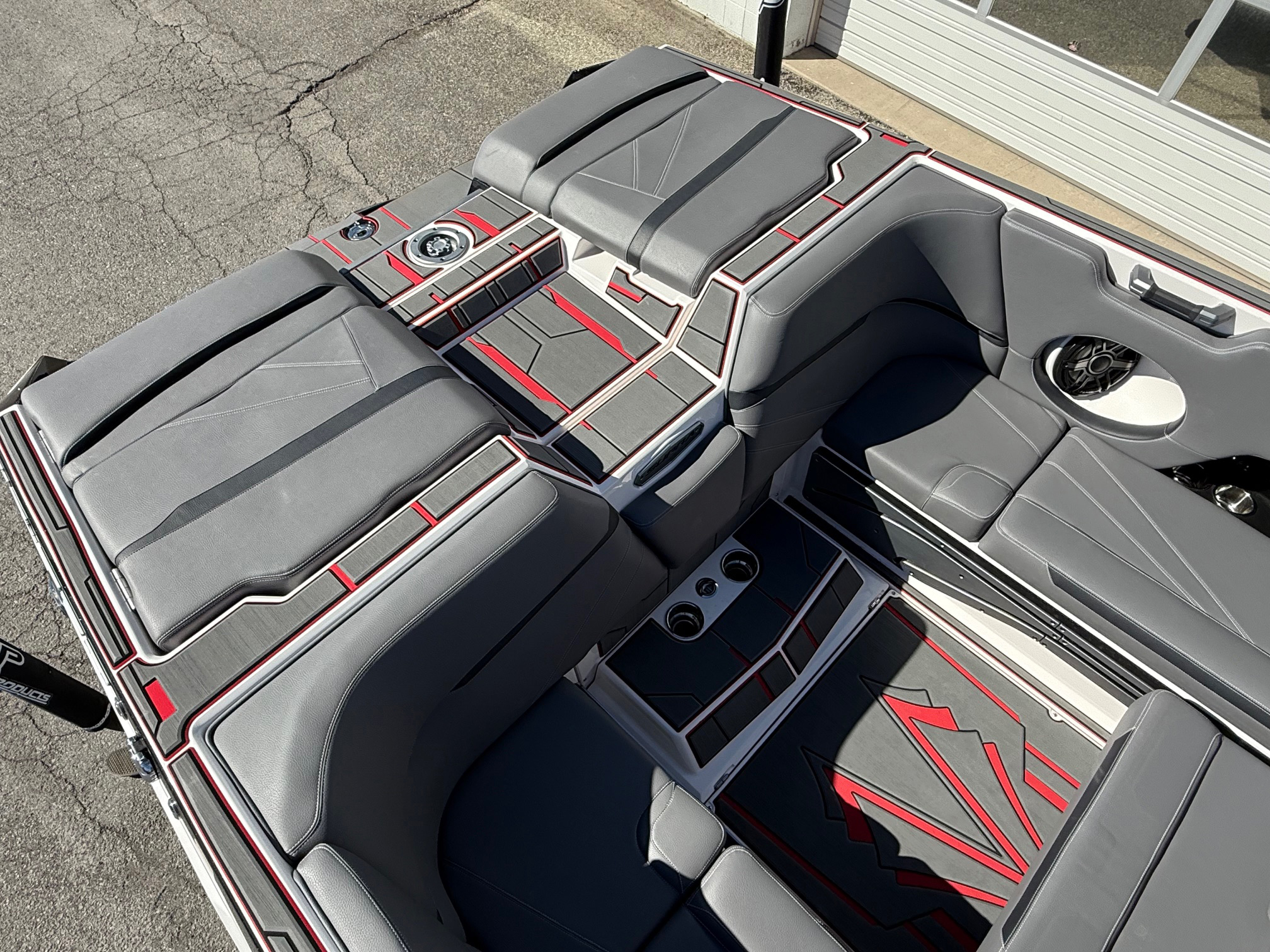 2023 24' Supra "SL550" Bowrider - Image 25