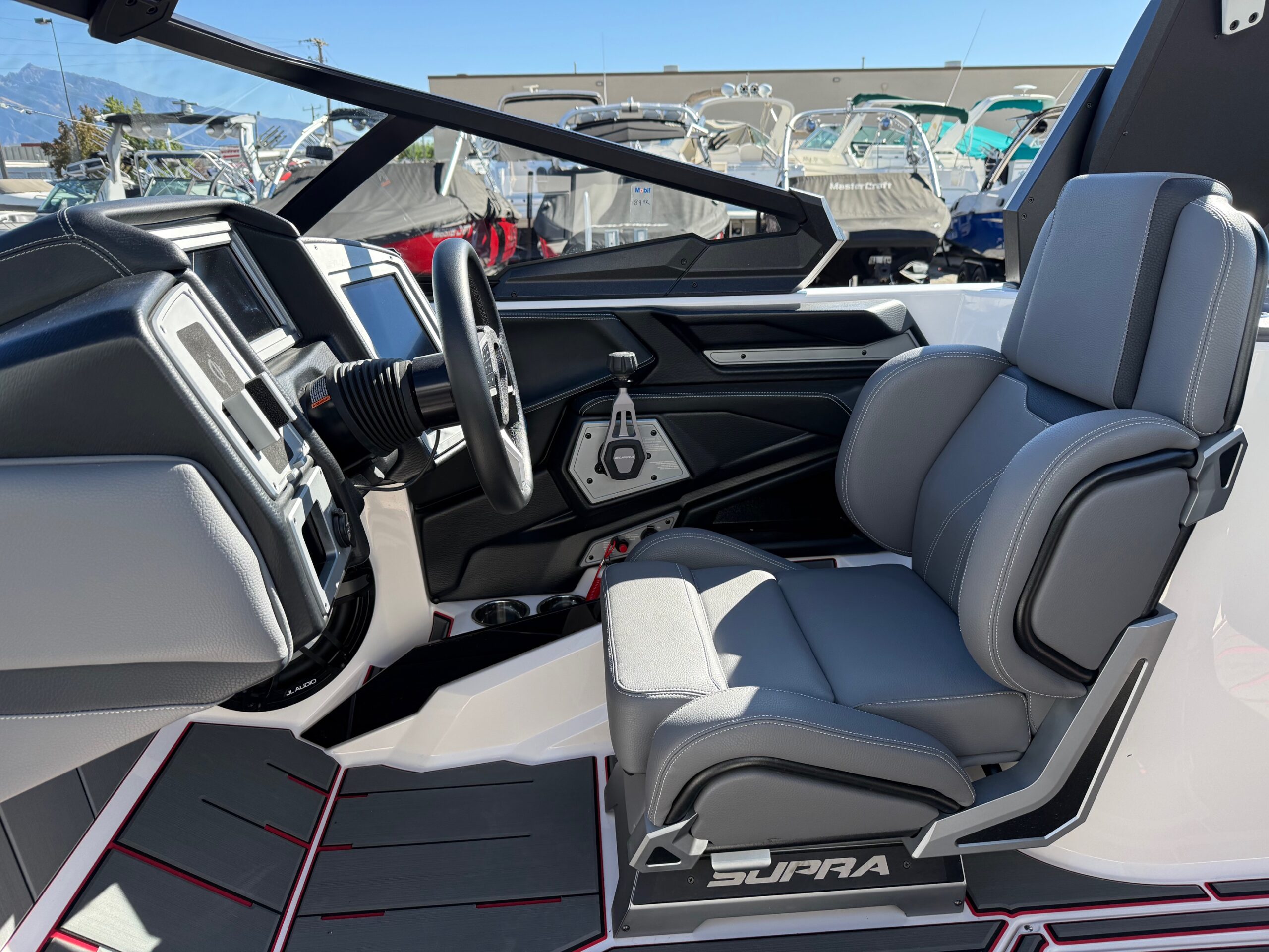 2023 24' Supra "SL550" Bowrider - Image 34