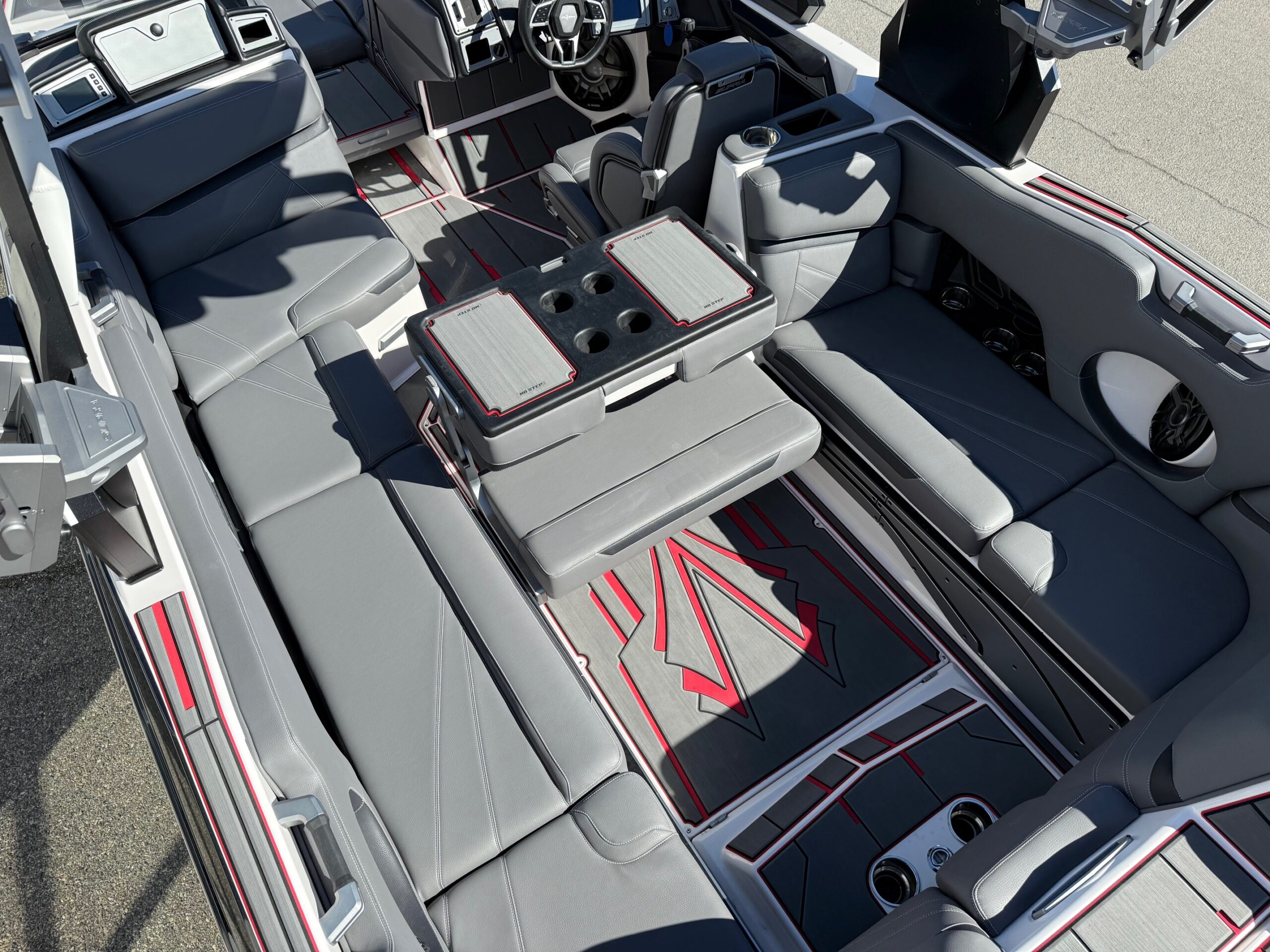 2023 24' Supra "SL550" Bowrider - Image 40