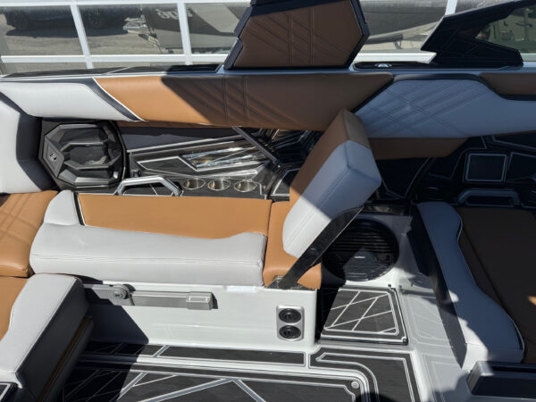 2024 23' Tige' "Ultre 23ZX" Bowrider - Image 23