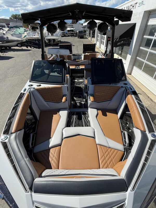 2024 23' Tige' "Ultre 23ZX" Bowrider - Image 11