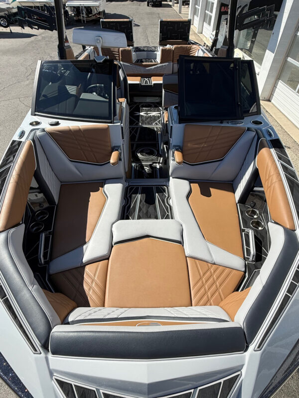 2024 23' Tige' "Ultre 23ZX" Bowrider - Image 13