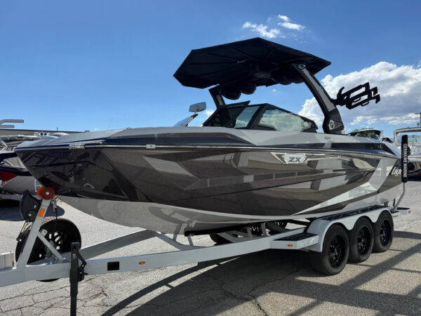 2024 23' Tige' "Ultre 23ZX" Bowrider - Image 5