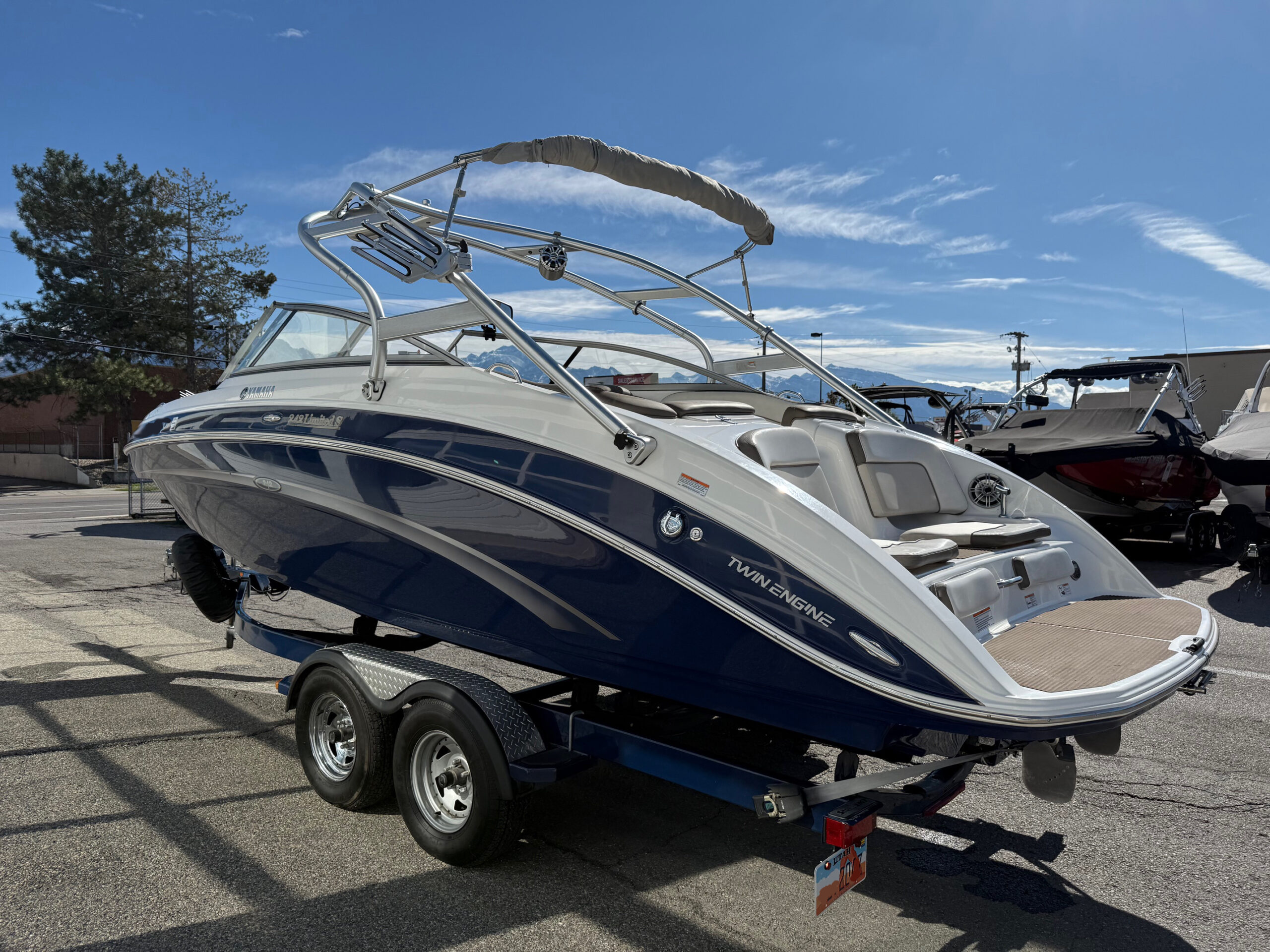 2013 24' Yamaha "242 Limited S" Bowrider - Image 5