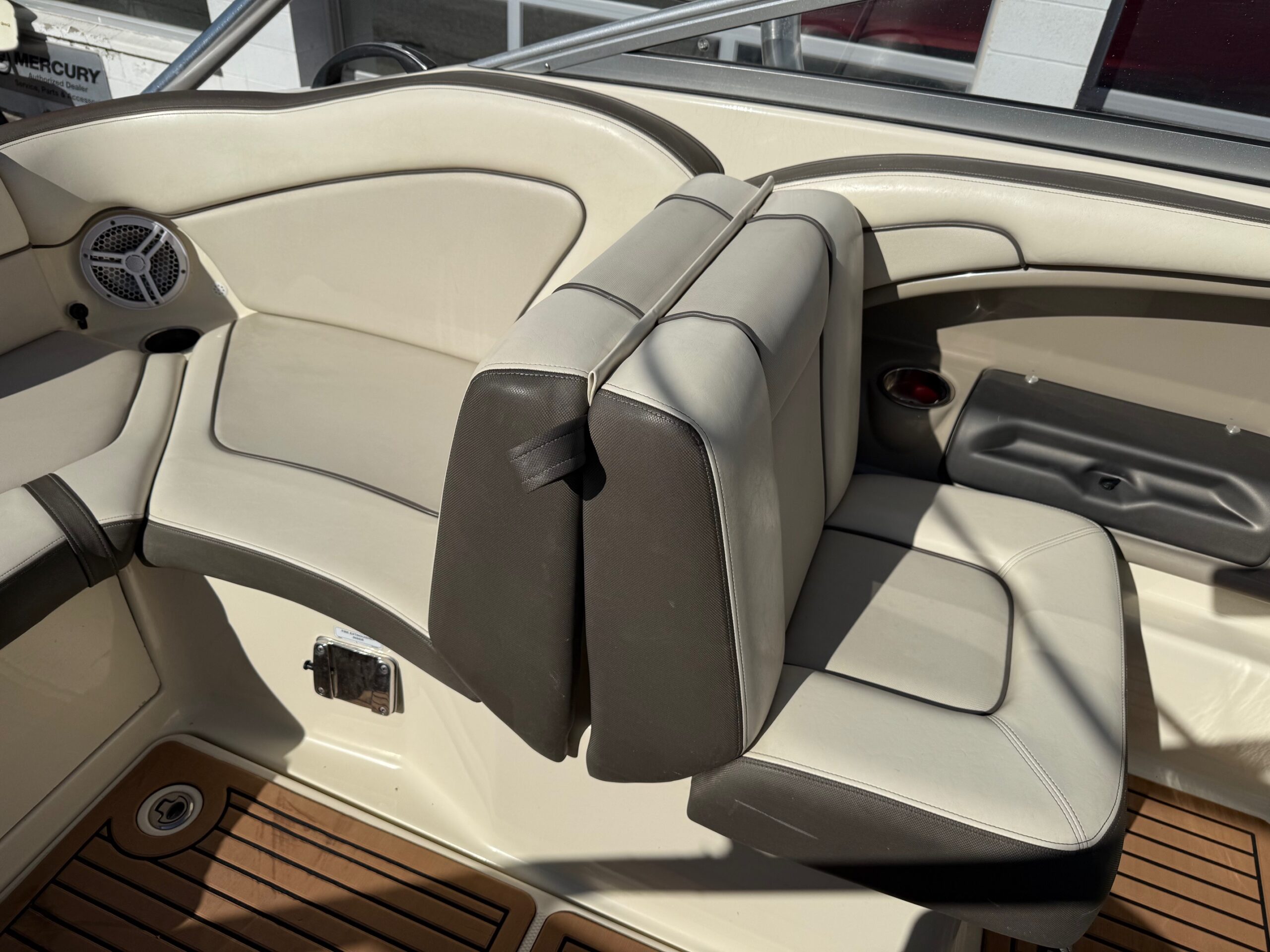 2014 24' Yamaha "242 Limited S" Bowrider - Image 17