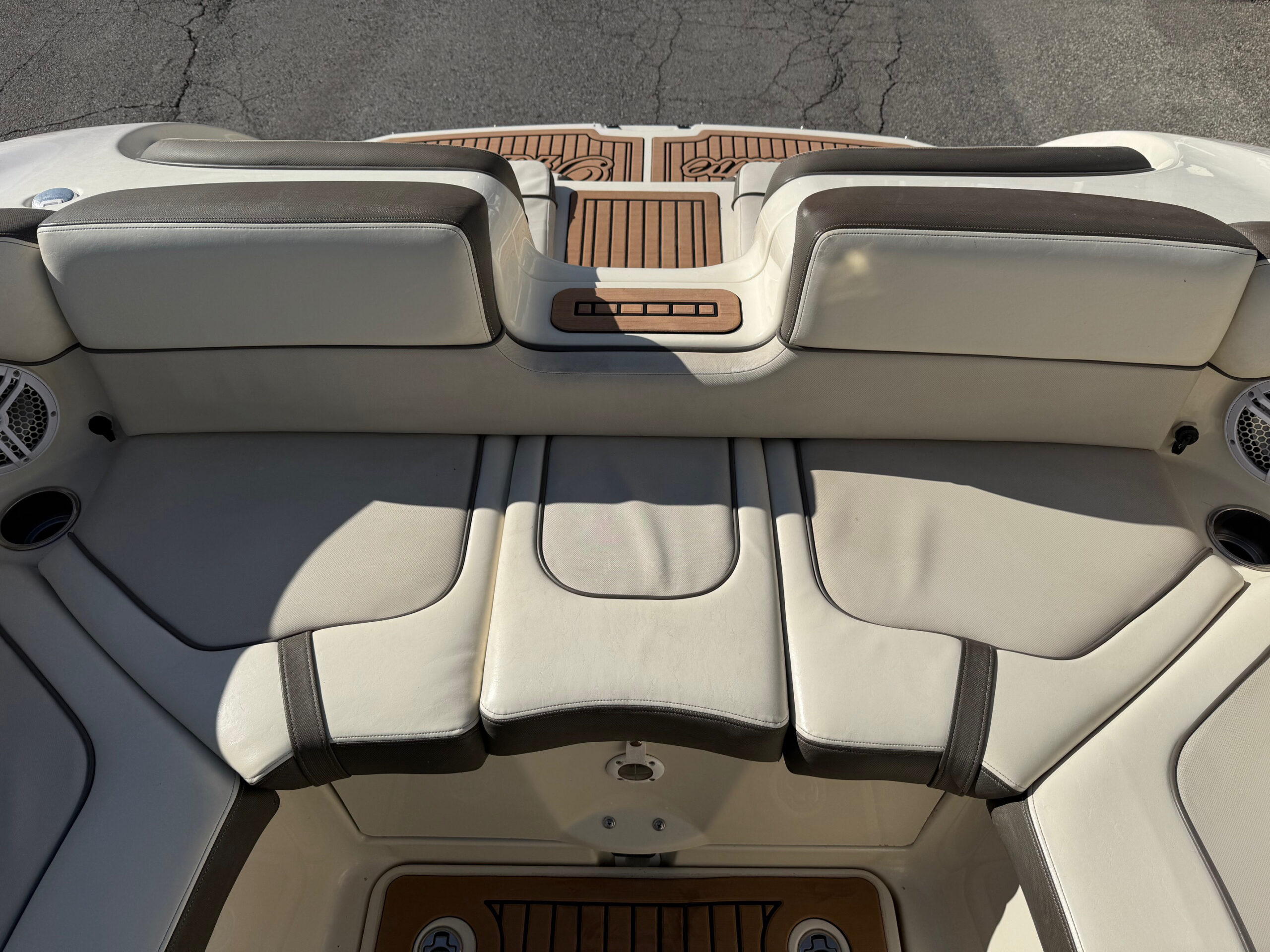 2014 24' Yamaha "242 Limited S" Bowrider - Image 20