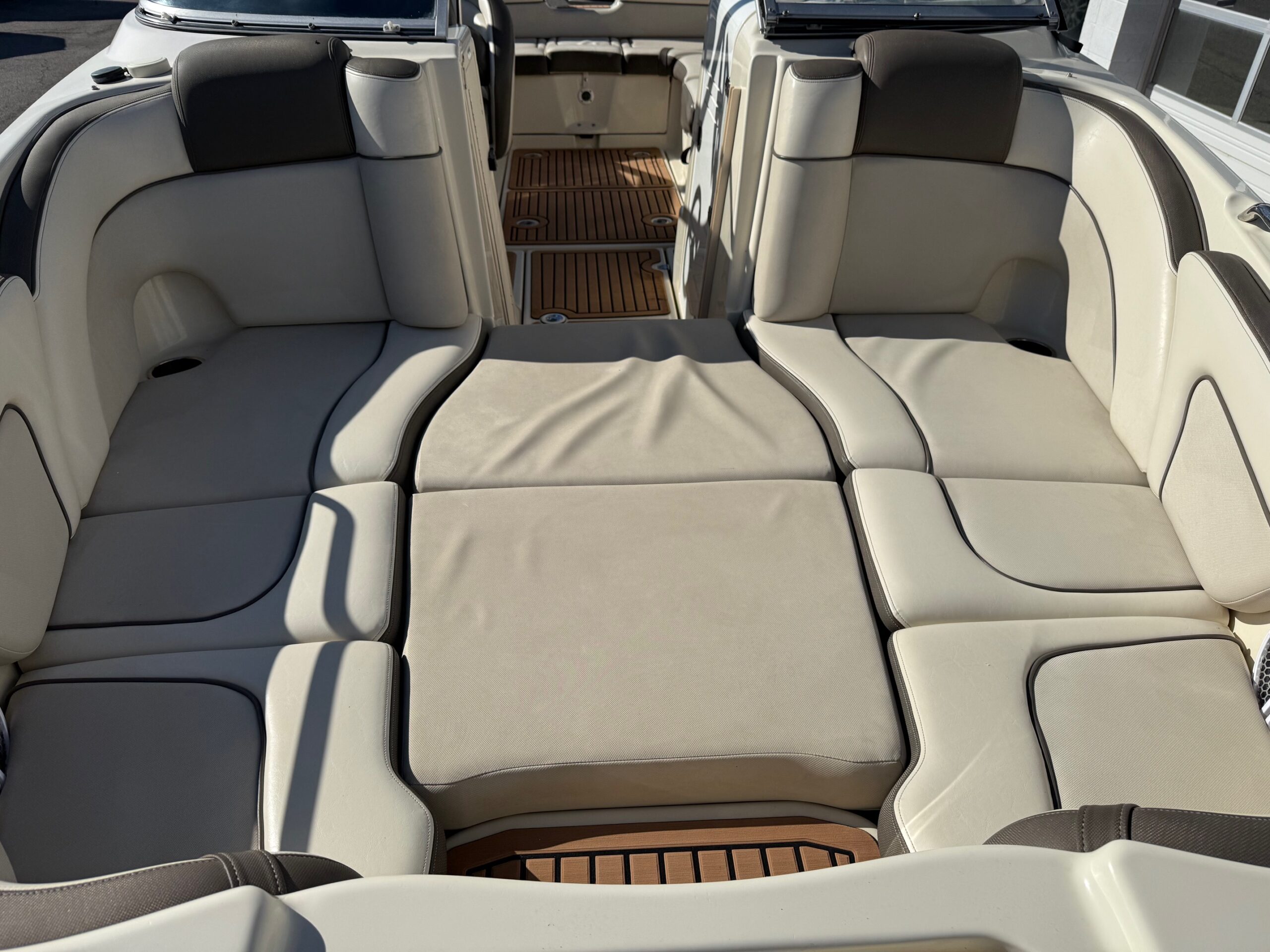 2014 24' Yamaha "242 Limited S" Bowrider - Image 9