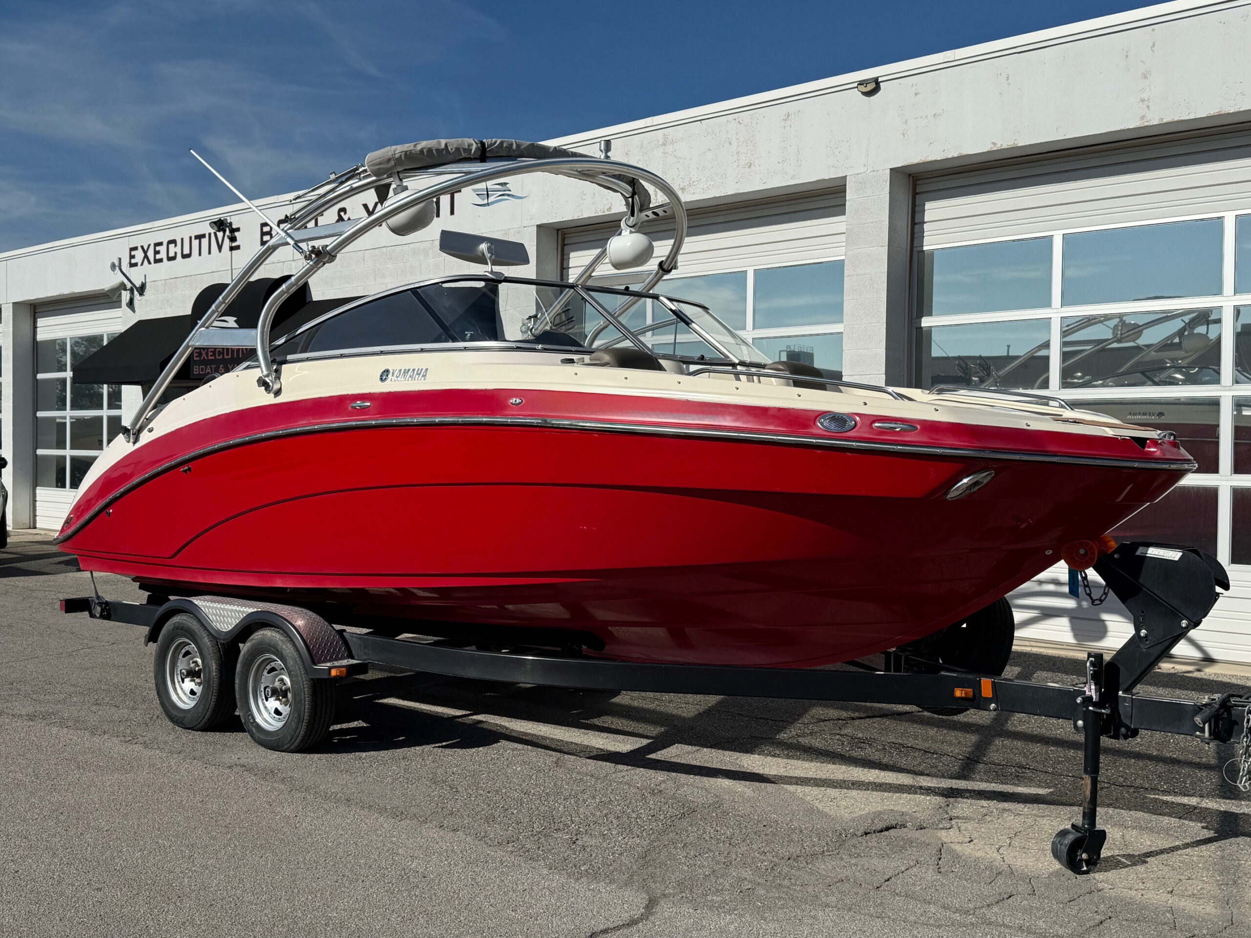 2014 24' Yamaha "242 Limited S" Bowrider - Image 2